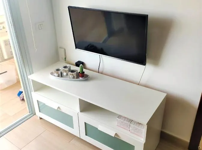 Sunshine Cristianos Apartman *